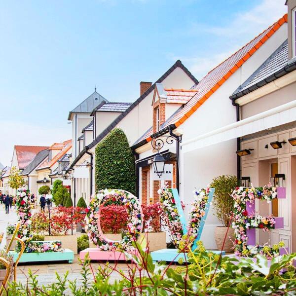 סאריס Residence Disneyland Place Toscane מראה חיצוני תמונה